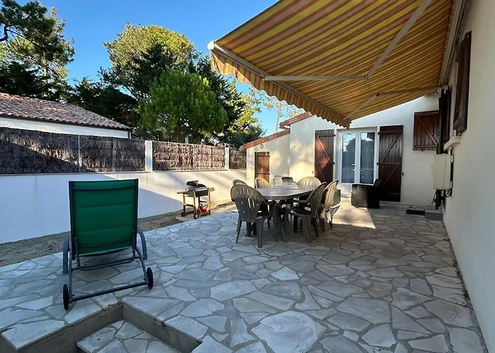 Holiday home Maison 4 Dans Les Pins